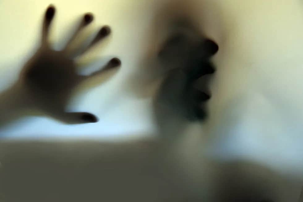 Jak żyć z osobowością schizoidalną i odnaleźć równowagę emocjonalną